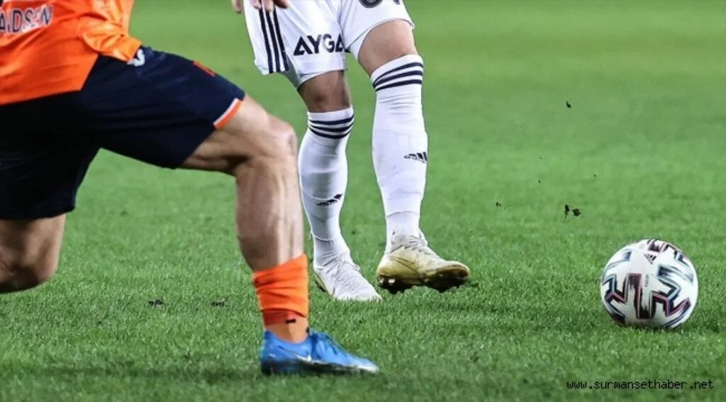 Medipol Başakşehir Süper Lig'de yarın Fenerbahçe'yi konuk edecek