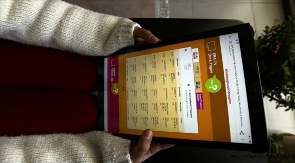 Milli Eğitim Bakanı Selçuk, 42 bin 873 öğrenciye daha tablet bilgisayar yolladıklarını açıkladı