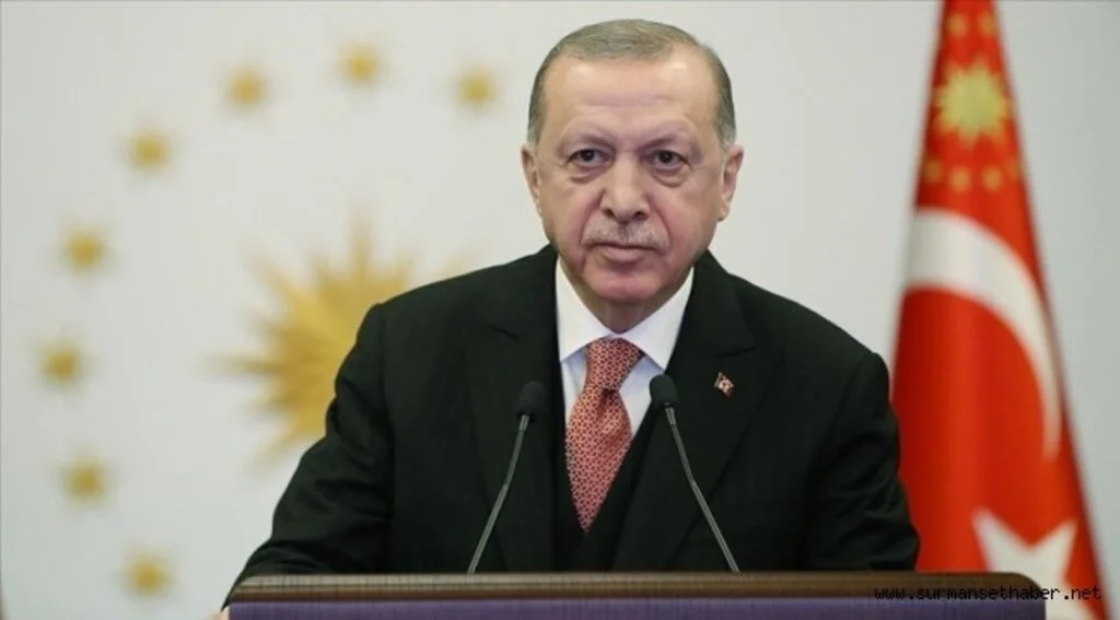 Cumhurbaşkanı Erdoğan: İşçi kardeşlerimin 1 Mayıs Emek ve Dayanışma Günü'nü tebrik ediyorum