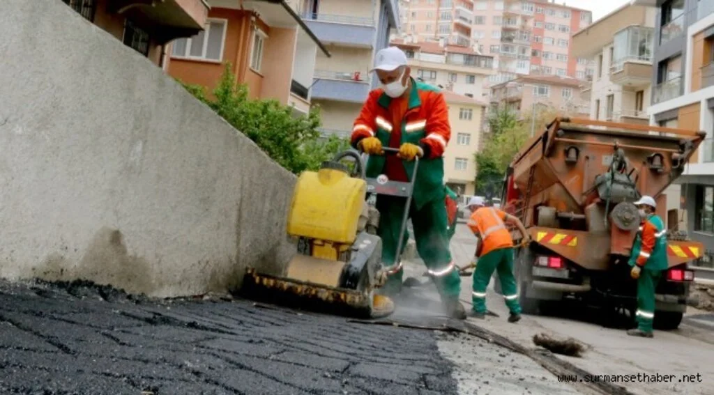 TAM KAPANMADA RENKLİ KALDIRIM MESAİSİ 