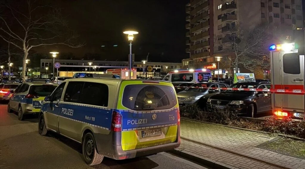 Almanya'da şüpheli 13 polisin Hanau'daki katliamın yaşandığı gece görevde olduğu ortaya çıktı