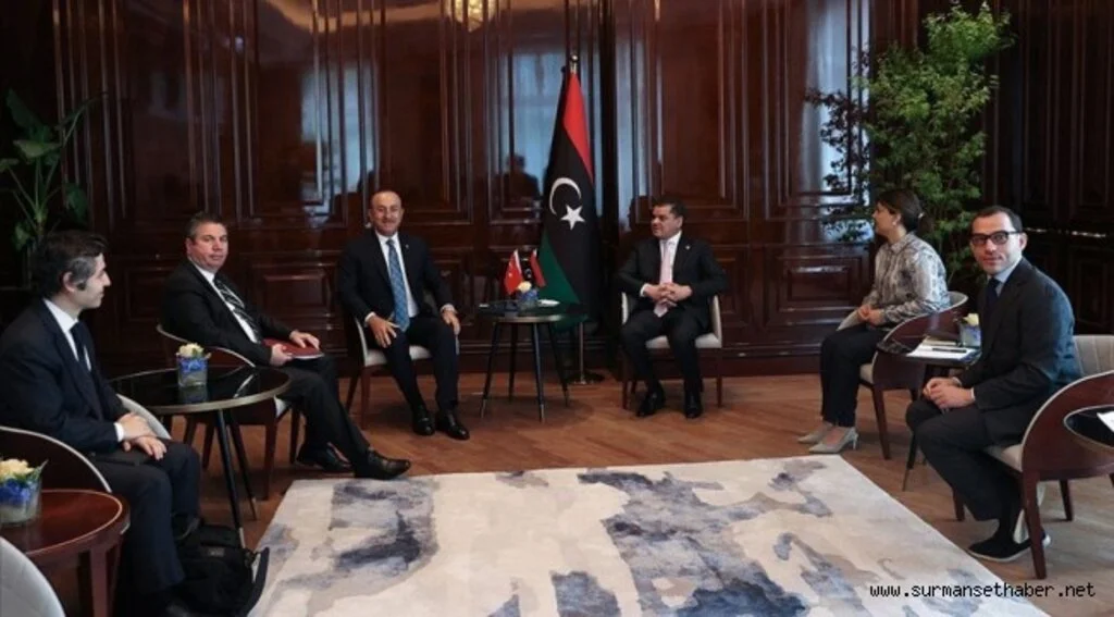 Çavuşoğlu, İkinci Berlin Konferansı öncesi Libya Başbakanı ile bir araya geldi