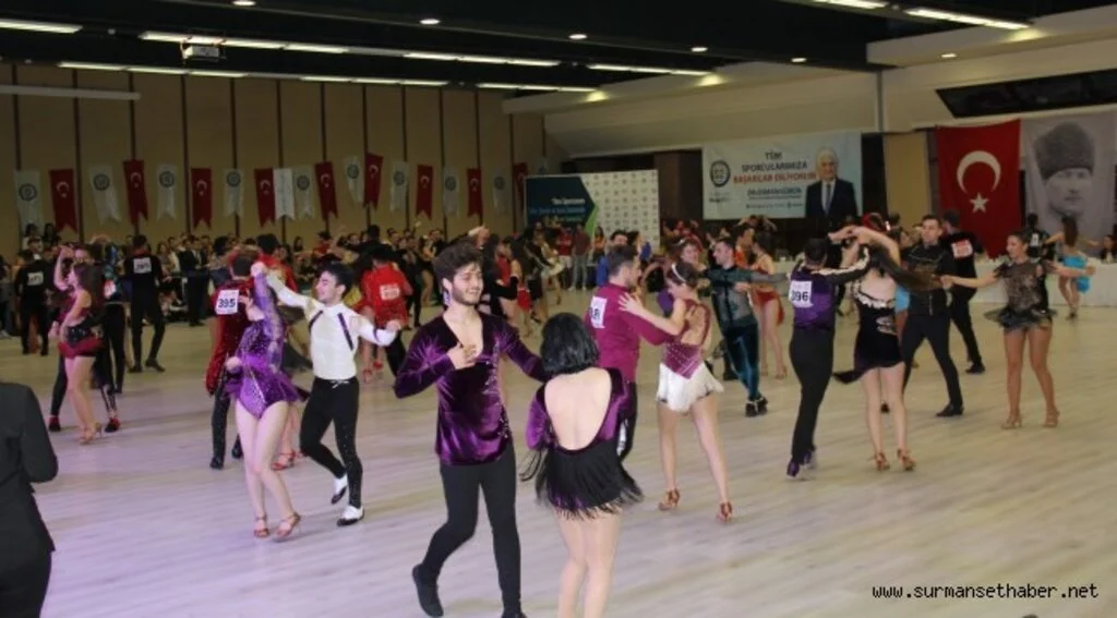 MARMARİS’TE SEZON RIO KARNAVALI GİBİ BAŞLADI!