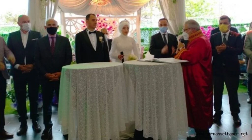 MHP Samsun İl Başkanı Abdullah Karabıçak’ın Kızı Dünya Evine Girdi.