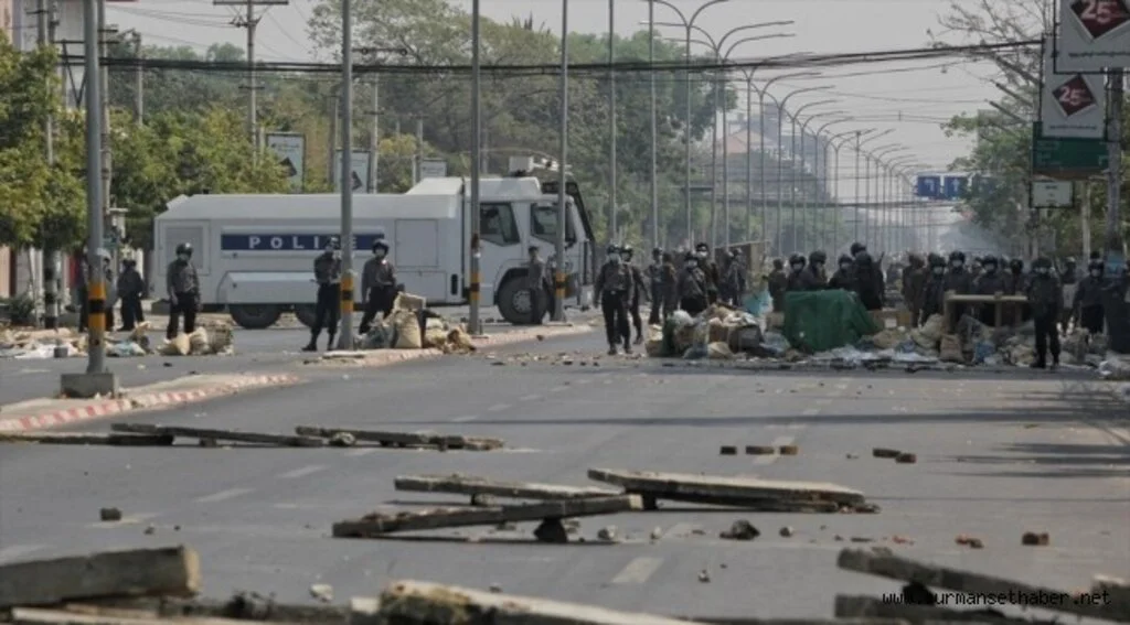 Myanmar'da ordunun darbe karşıtlarına müdahalelerinde 55 çocuk yaşamını yitirdi