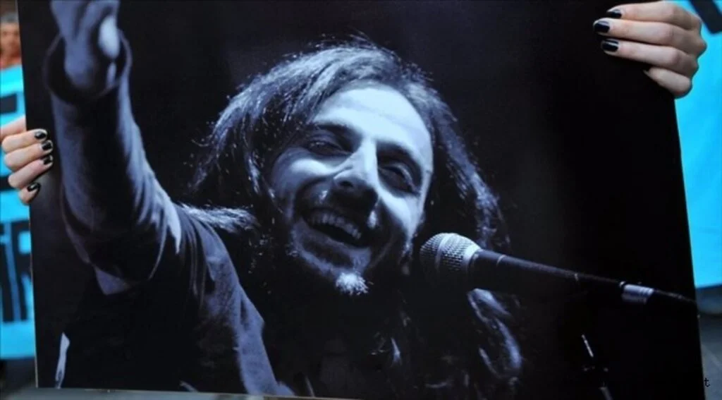 'Şair Ceketli Çocuk': Kazım Koyuncu