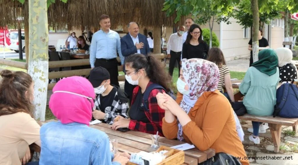 BAŞKAN TAVLI, GENÇLERLE BULUŞMAYA DEVAM EDİYOR