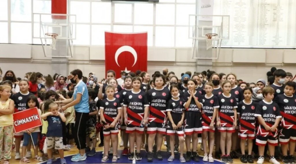 YAZ SPOR OKULLARI ÇOŞKULU TÖRENLE KAPILARINI GENÇLERE AÇTI