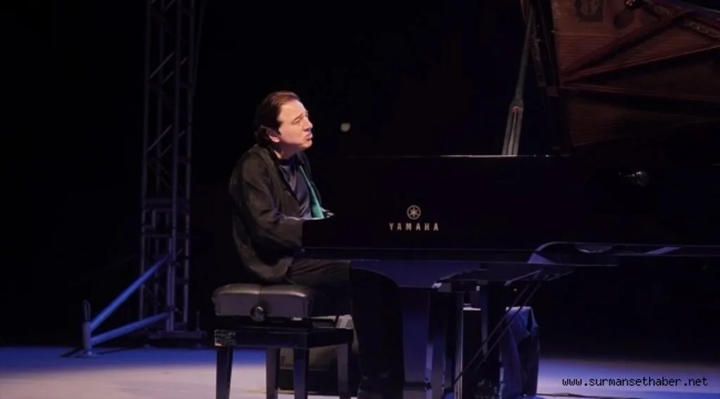 Besteci ve piyanist Fazıl Say, 49. İstanbul Müzik Festivali'nde sahne alacak 