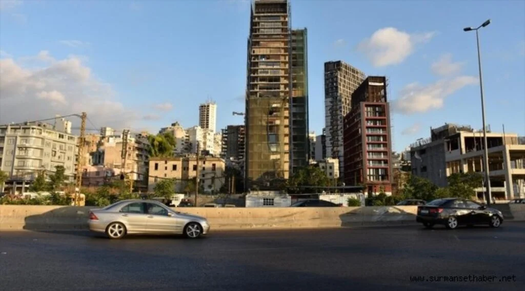 Beyrut'un Cımmeyze bölgesi bir yıldır patlama faciasının izlerini taşıyor