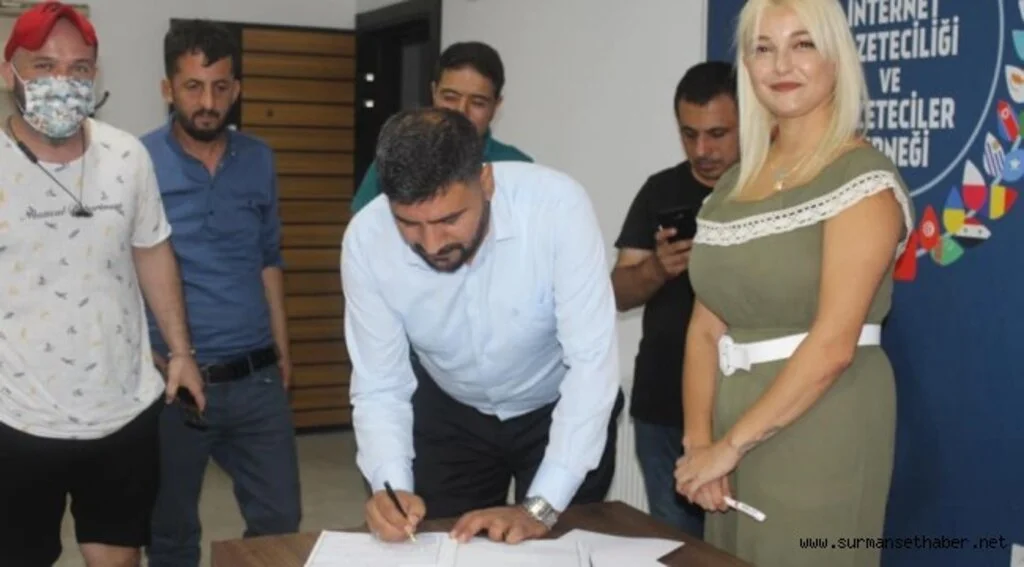 Başkan Cesim Yener UİGAD' da Güven Tazeledi