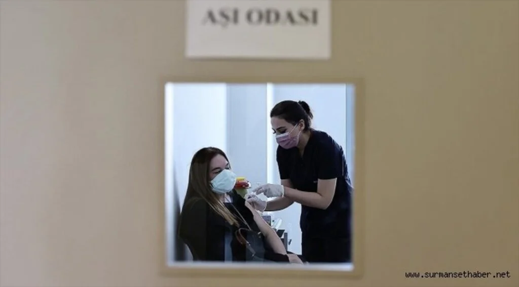 Türkiye Sağlık STK'ları Platformundan yeterli toplumsal bağışıklık için 'aşı olun' çağrısı