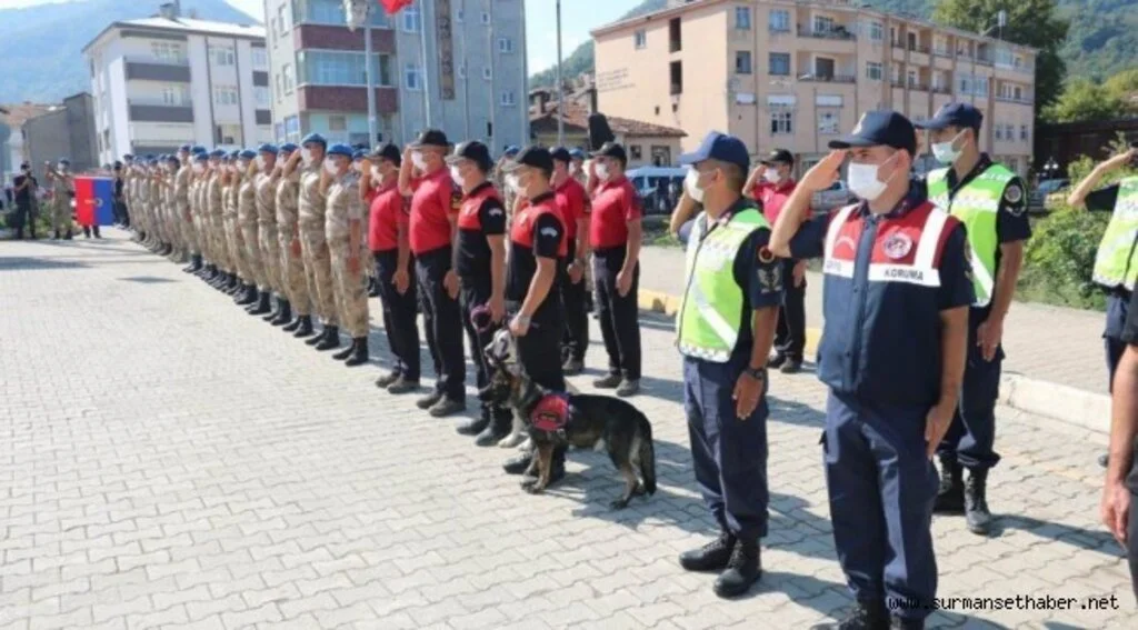 Afet Bölgesinde Görev Yapan Jandarma ve AFAD Personeline Teşekkür Belgesi Verildi