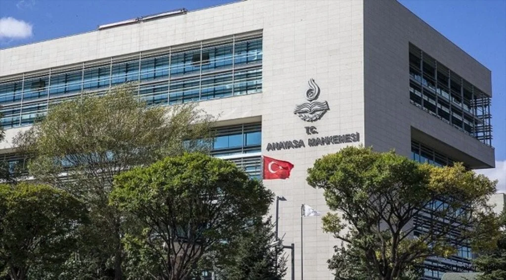 AYM, HDP'nin savunma için ek süre talebini kabul etti