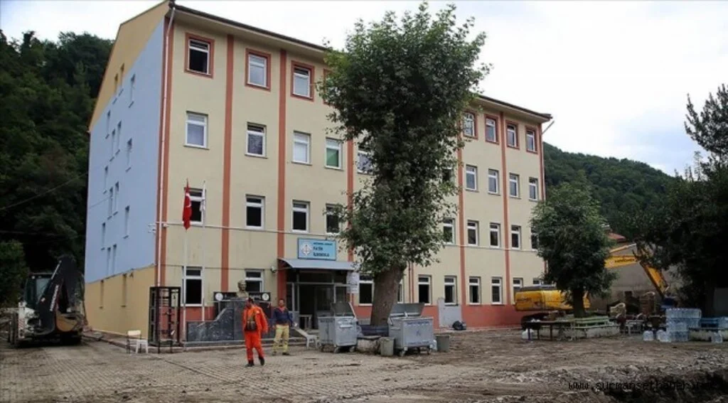  Bozkurt'ta okullar eğitim öğretime hazırlanıyor