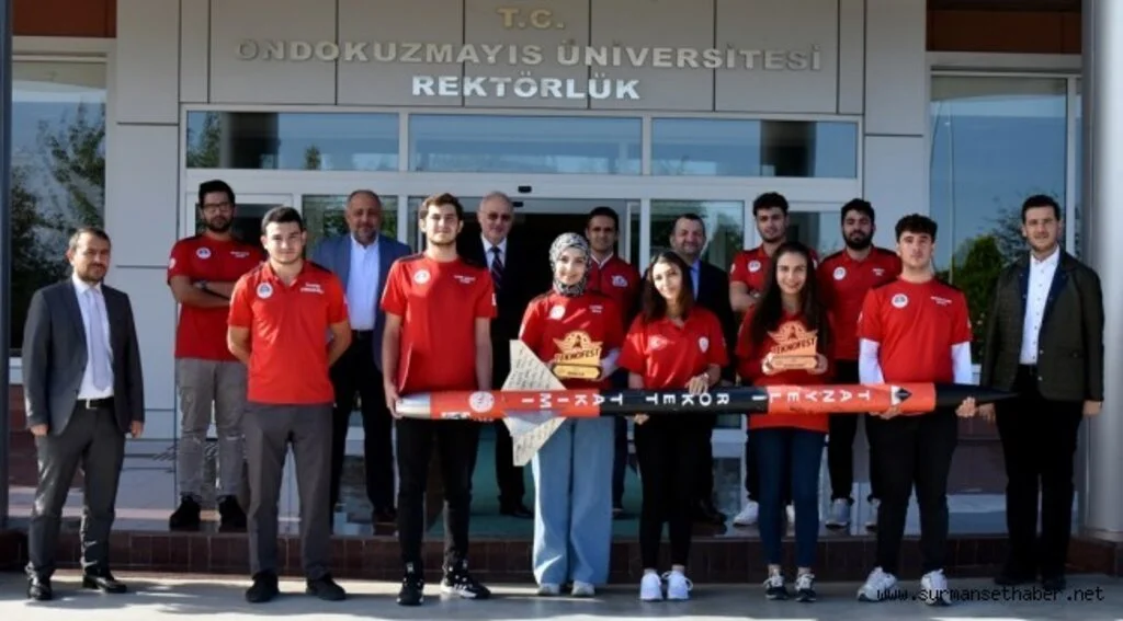 Rektör Ünal, Teknofest 2021’de Türkiye Şampiyonu Olan Tanyeli Roket Takımı’nı Kutladı