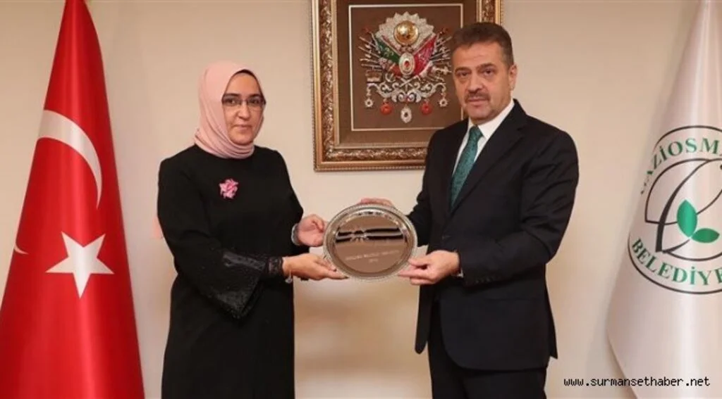 “Tasarım Kumaş Maske” Projemiz, Altın Küre Ödülünün Sahibi Oldu