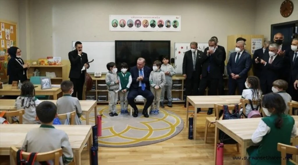 Cumhurbaşkanı Erdoğan, Palet Türk Müziği İlkokulu'nun açılışını gerçekleştirdi