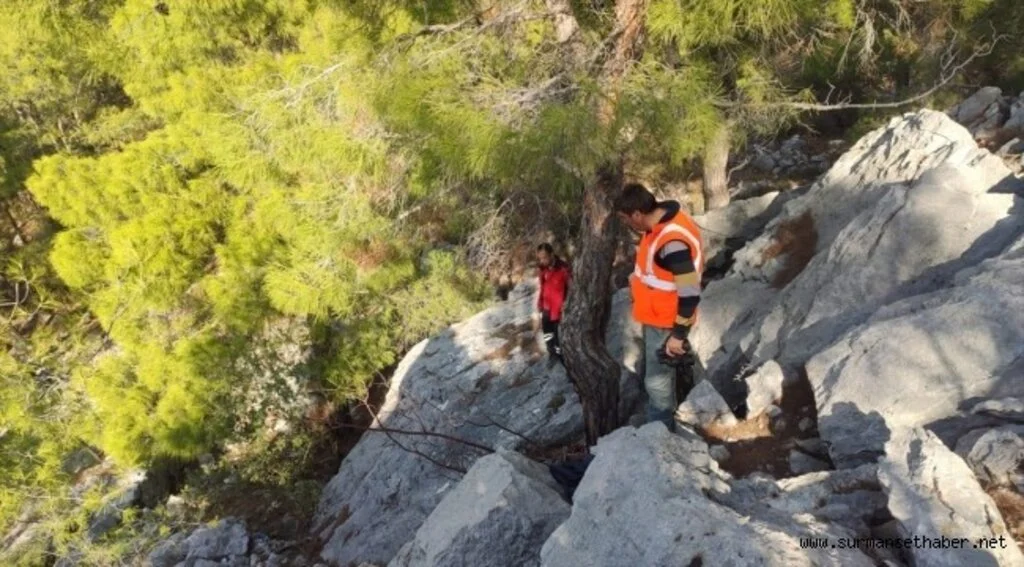 Mersin'de kaybolan 3 yaşındaki Müslüme'yi arama çalışmaları sürüyor