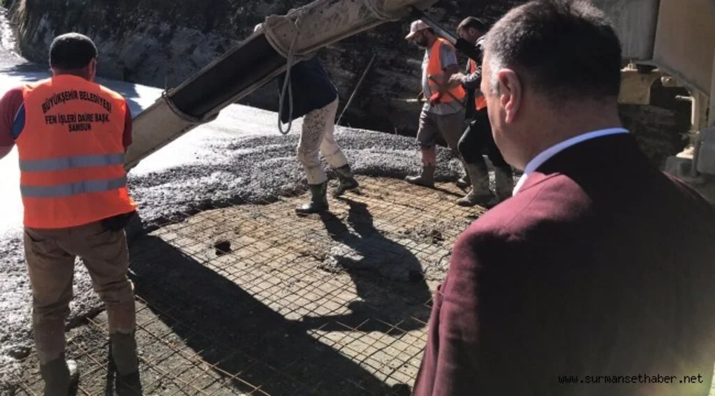 Samsun’un Salıpazarı ilçesinde bir mahalle daha beton yolla buluştu. 