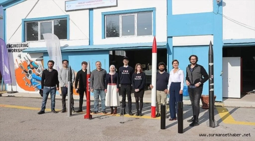 Türk takımı, roket yarışmasında dünya ikincisi olmanın gururunu yaşıyor