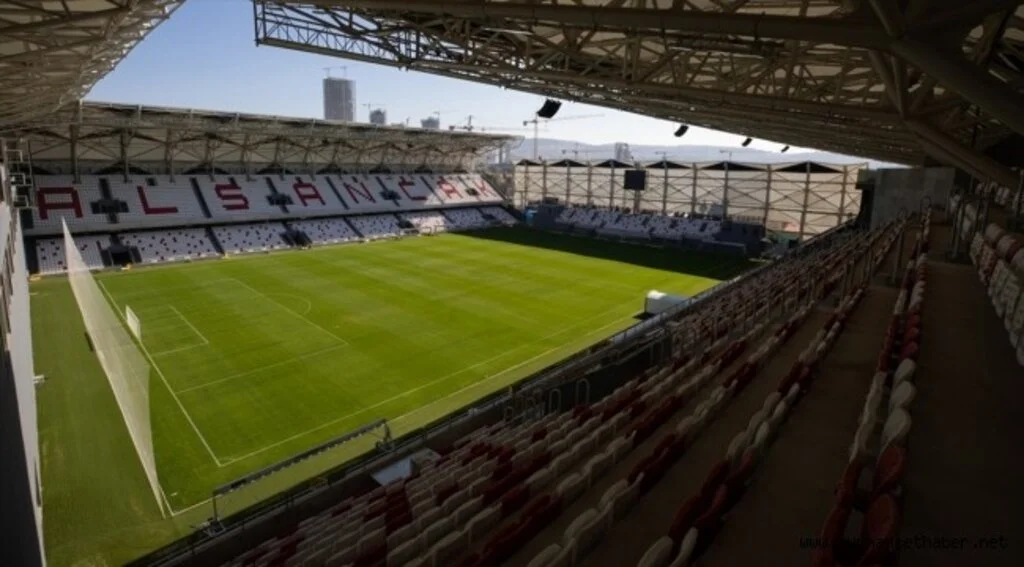 İzmirli Futbolseverler modern stada kavuşuyor