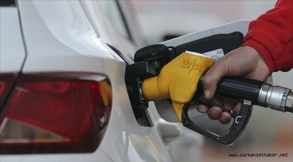 Motorin ve LPG'de indirimler pompa fiyatına yansımaya başladı