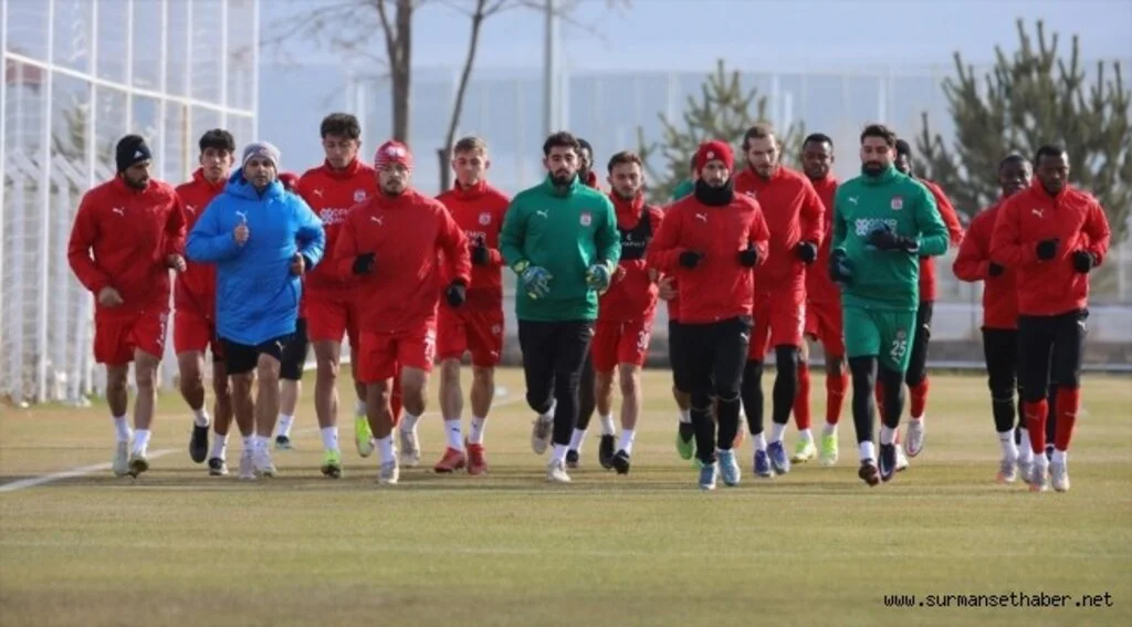 Sivasspor yarın Kasımpaşa'ya konuk olacak