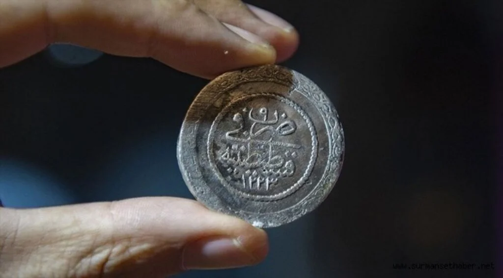 Tunceli Müzesi'ndeki binlerce yıllık sikkeler Anadolu tarihine ışık tutuyor