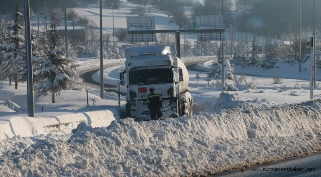 Bolu Dağı'nda kar yağışı etkisini kaybetti