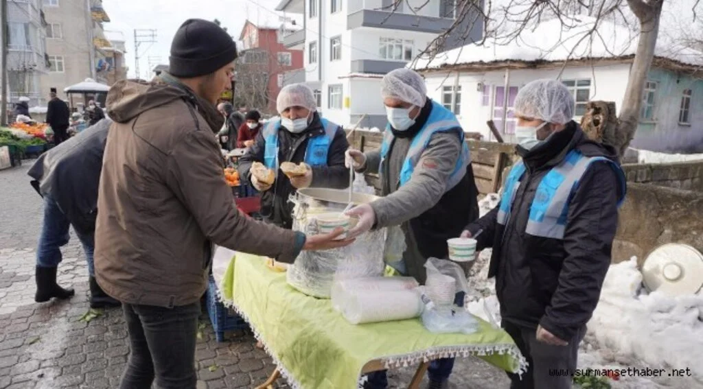 ÇARŞAMBA BELEDİYESİ’NDEN İÇLERİ ISITAN İKRAM 