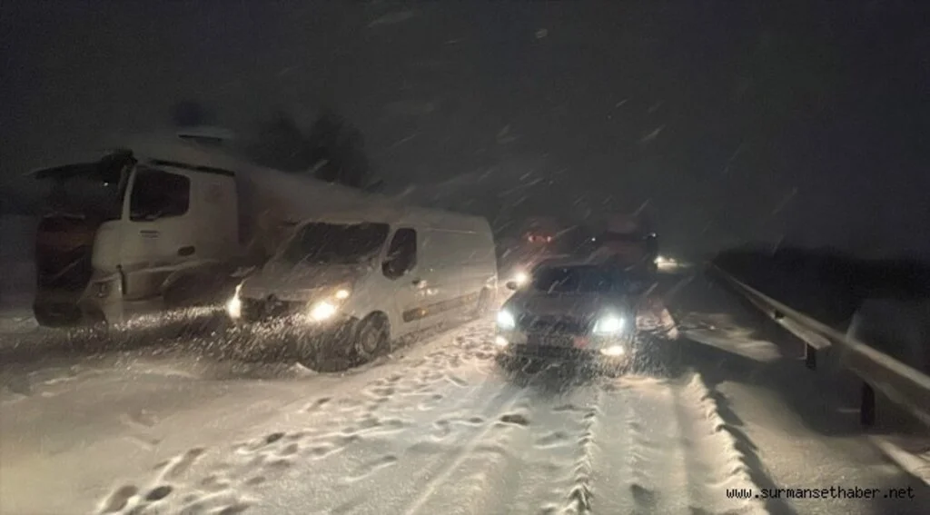 Gaziantep'te yolda mahsur kalan 2 bin 800 kişi kurtarıldı