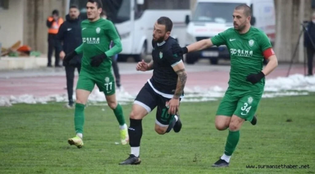 Çarşambaspor Yıldız Futbolcusu Kemal Bayraktar'la şahlanışa geçti