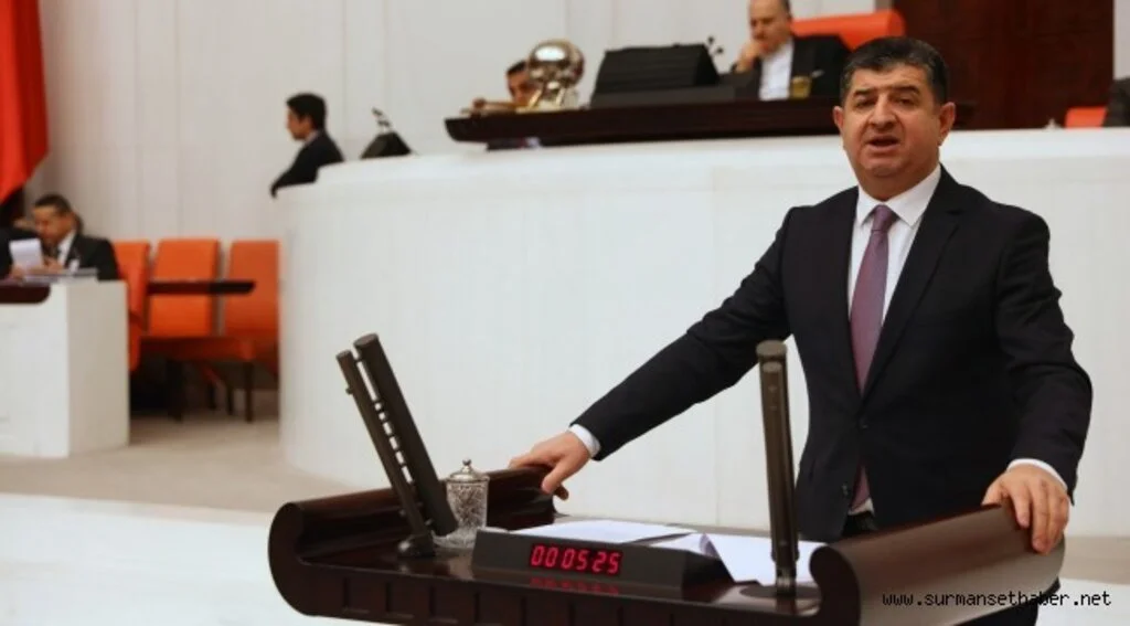 CHP Antalya Milletvekili  Cavit ARI, İl Milli Eğitim Müdürlüğüne Yapılan Tartışmalı Atamayı Meclis Gündemine Taşıdı