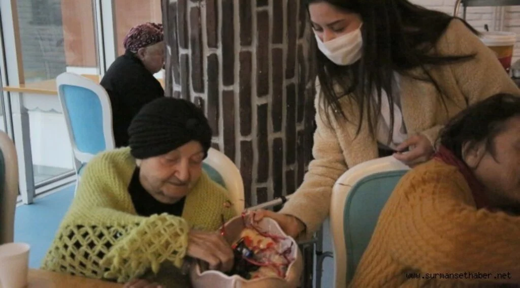 Huzurevi’nde Sevgililer Günü Kutlaması