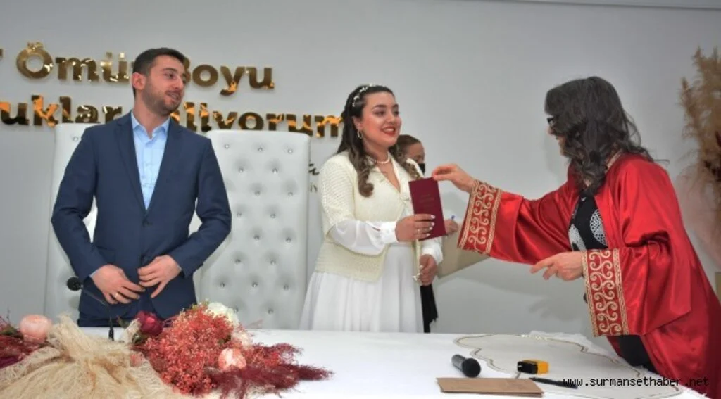 KEÇİÖREN’DE ‘EVET’LER HAVADA UÇUŞTU