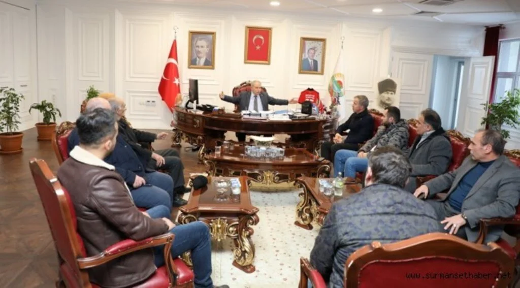 BAYBURTLULAR DERNEĞİ YÖNETİMİ BAŞKAN DEMİRTAŞ’I MAKAMINDA ZİYARET ETTİ