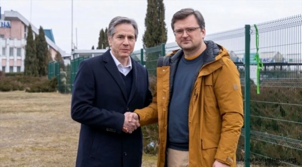 Blinken, Ukrayna-Polonya sınırında mevkidaşı Kuleba ile görüştü