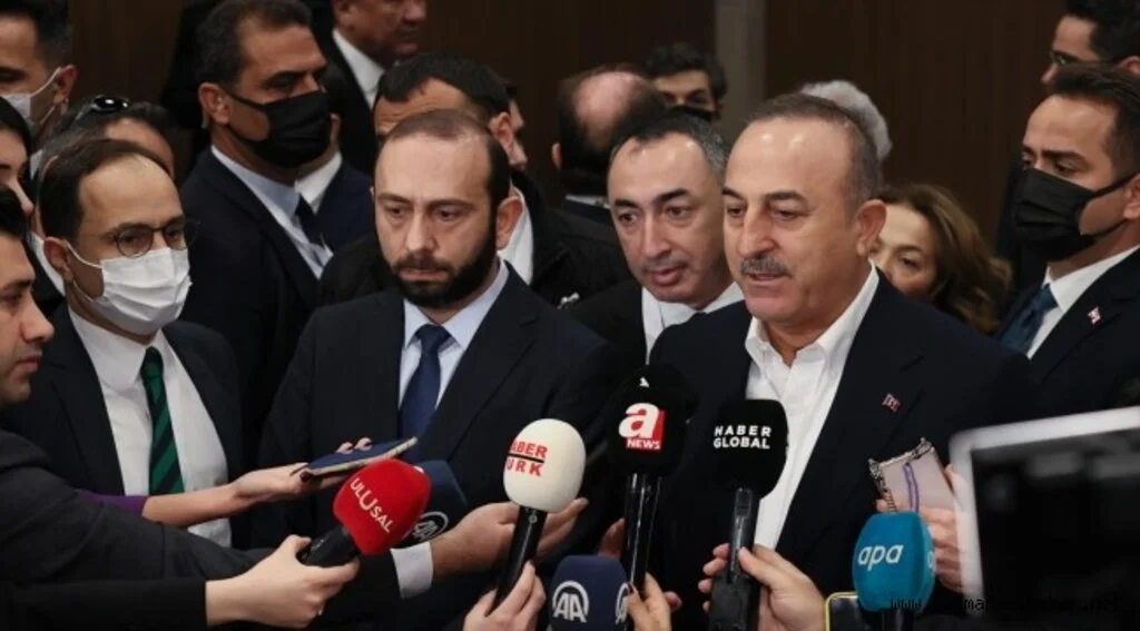 Dışişleri Bakanı Çavuşoğlu, Azerbaycan'ın Ermenistanla normalleşme sürecini desteklediğini bildirdi