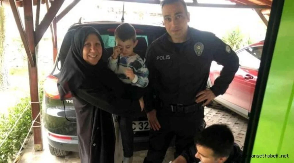 4 Yaşındaki Çocuk Oyun Oynarken KADES Uygulamasına Bastı! Polis Hemen Harekete Geçti