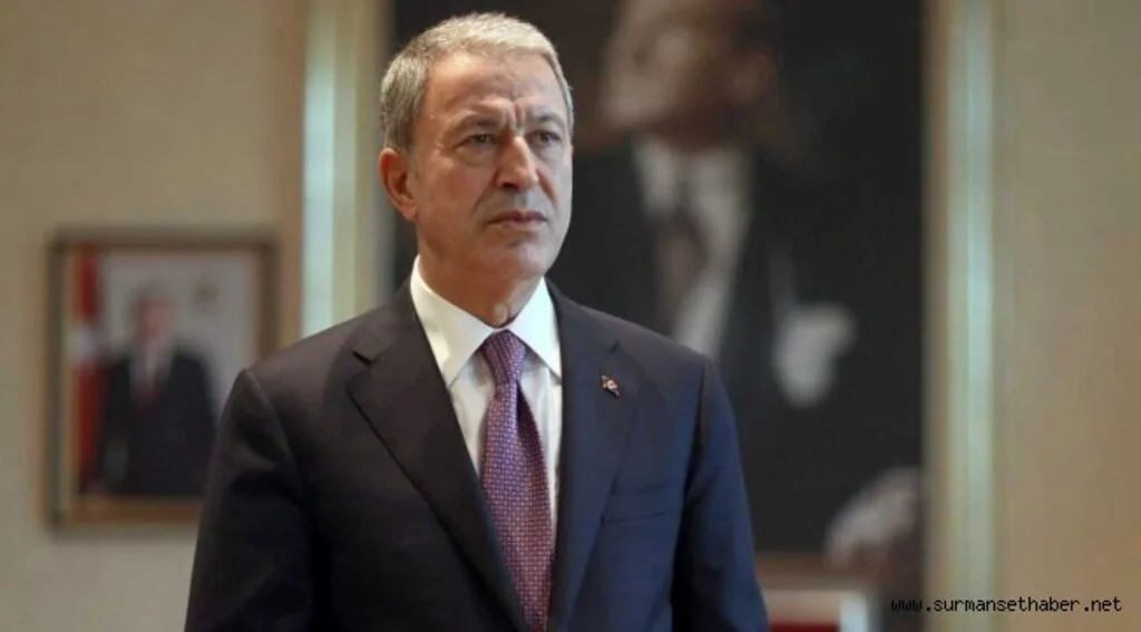 Hulusi Akar’dan, Mariupol’daki Tahliyelere İlişkin “Denizden Destek” Açıklaması Yaptı