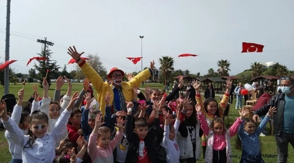 İYİ Parti Samsun İl Gençlik Kolları öncülüğünde 23 Nisan Etkinliği düzenlendi
