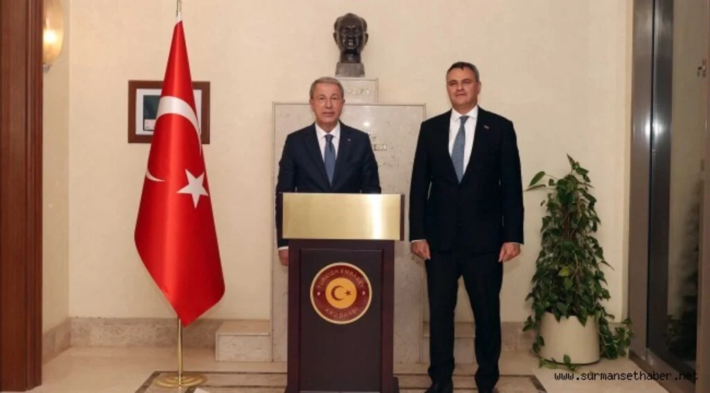 Millî Savunma Bakanı Hulusi Akar, Abu Dabi Büyükelçiliğimizi Ziyaret Etti