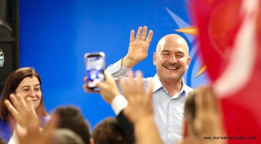 İçişleri Bakanı Soylu: “Masanın altından birbirlerine tekme atıyorlar”