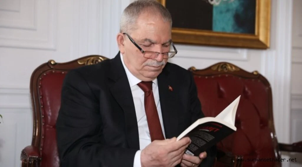 BAŞKAN DEMİRTAŞ İLKEMLİ ÖĞRENCİLERİ TÜYAP KİTAP FUARIYLA BULUŞTURDU
