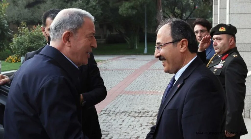 Millî Savunma Bakanı Hulusi Akar ve Beraberindeki TSK Komuta Kademesi, Bakü Büyükelçiliğimizi Ziyaret Etti