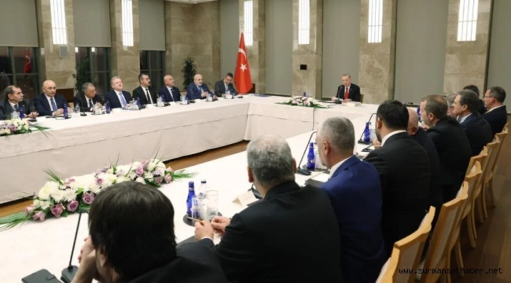 Cumhurbaşkanı Erdoğan, Kulüpler Birliği heyetini kabul etti