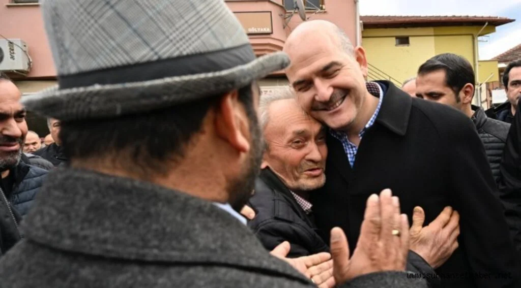 Düzce'de Evleri hasar gören ya da deprem korkusu yaşayan 627 kişi, geceyi çadırlarda geçirdi. 