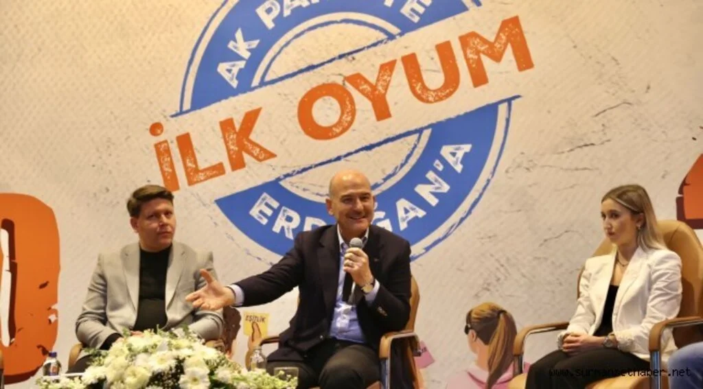 Bakan Soylu, “İlk Oyum AK Parti’ye, İlk Oyum Erdoğan’a” programında gençlerle buluştu