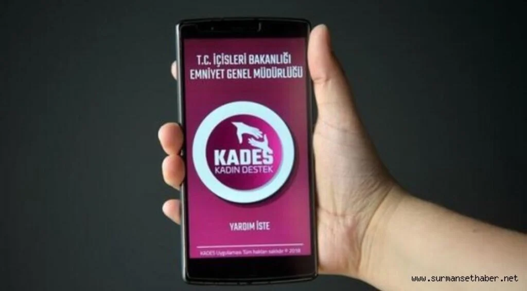 Bakan Soylu, "Kadın Destek Uygulaması (KADES) 4 milyon 850 bin kadın tarafından indirildi.''
